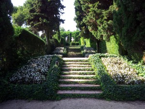 Парадная лестнице в саду святой Клотильды в Льорет де Мар