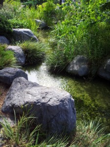 Рукотворный ручей